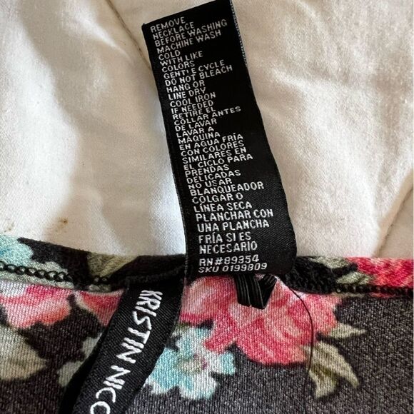 Kristin Nicole Side Sinch Dress - Picture 4 of 4